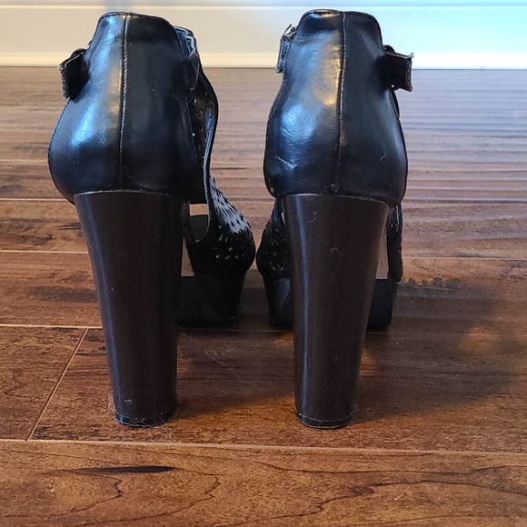 DONATED Dollhouse platform booties, 7.5 - Picture 3 of 8